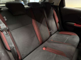 車内もキレイで嫌な臭いもありません☆気になる方は内装のスチームクリーナーも施工可能です♪
