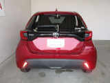 バックカメラが付いているので後方確認が非常にしやすいです。今や運転初心者も熟練者も必須装備!