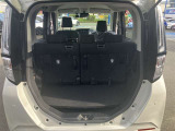 使いやすいサイズ感のトランクルーム!荷物を積み込みやすいという実用性の高さも人気のポイント!