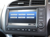 ナビゲーションは純正HDDナビを装着しております。AM、FM、CD、DVD再生、Bluetooth、音楽録音再生、フルセグTVがご使用いただけます。初めて訪れた場所でも安心ですね!