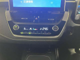 オートエアコンなので室内で快適に過ごせます。
