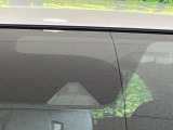 【エマージェンシーブレーキ】走行中に前方の車両等を認識し、衝突しそうな時は警報とブレーキで衝突回避と被害軽減をアシスト。より安全にドライブをお楽しみいただけます。