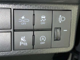 アイドリングストップ機能がついているので、停車時にエンジンを止めて燃料消費を抑えます。環境にもお財布に優しいですね♪