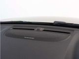 【harman/kardon】世界のオーディオファン垂涎のプレミアムサウンドシステムを搭載。原音に近い音場空間を忠実に再現。乗る人すべてに最良の音響体験を提供します。