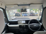 視界広々で運転しやすいインパネ