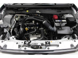 エンジンルームの樹脂部分は丁寧に磨いてツヤをだしています。当社の中古車のエンジンルームクリーニングはとても自信があります★