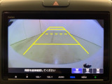 リアカメラ付で、後方をナビ画面で確認。車庫入れも安心です。もちろん、バックギアと連動しています。