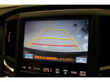 バックモニターがあれば車庫入れ時など、後ろが確認できて安心です。運転に自信がない方にはおすすめの装備です。ただし、バック時目視での確認も忘れずに。