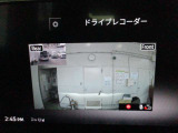 ナビゲーション連動タイプの衝撃検知機能付きドライブレコーダーを前後に装備しています☆万が一の事故時の記録を残すと共に、安全運転の意識も高まります!!また旅行の思い出作りにも一役買いますね♪