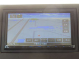 【 ケンウッド社製ナビ・MDV-D708BT 】ケンウッド社製の7インチワイドメモリーナビが装備されています。