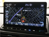 純正11.4インチHondaCONNECTナビ(LXM-247VFLi)&バックカメラが装備されているので、普段の使い勝手もロングドライブも快適です。