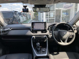 【運転席・インパネまわり】ハンドル・シート・フロアーなど隅々までプロによるクリーニング済み☆彡キレイな車内でドライブが一層快適にお楽しみいただけます!!