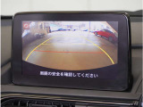 【バックカメラ】駐車が苦手な方でも安心してお乗りいただけます。リバース連動で画面が切り替わるのでとっても便利です。
