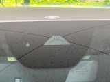 【i-ACTIVESENSE】走行中に前方の車両等を認識し、衝突しそうな時は警報とブレーキで衝突回避と被害軽減をアシスト。より安全にドライブをお楽しみいただけます。