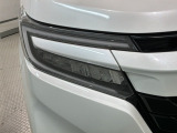 LEDヘッドライトは、点灯の瞬間から最大光量を発揮し、突然暗くなるトンネルなどでの安定感を高めます。
