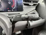 アダプティブヘッドライト付き★フロントカメラで前方の状況を検知し、対向車や先行車のドライバーに眩しい思いをさせることなく、必要なところだけを遠くまで照射。つねに視認性の高い状態が維持されます。