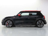 MINIオーナーのために設計されたオリジナルのMINI自動車保険がございます。車のことは全ておまかせください。