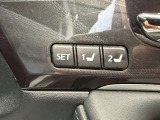 【運転席ポジションメモリー付パワーシート】ワンタッチで記憶させていたシートの前後・リクライニングはもちろん、シートリフターも備えます☆快適なドライブをお楽しみ下さい♪
