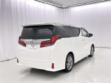 走りにこだわりながら収納力も持ち合わせたお車です。荷物を載せて軽快なドライブを楽しめますよ♪