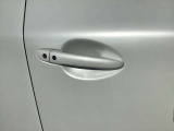 便利なアドバンストキーレス☆携帯していれば、すべてのドアのロック/アンロックが簡単に行えます。