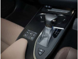 電動パーキングブレーキを装備しておりブレーキホールド機能付きです