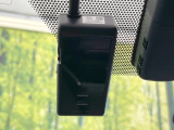 【ドライブレコーダー】ドライブレコーダー装備!走行中はもちろん、あおり運転や事故に遭遇した際、映像で記録し、万一のリスクに備えます。※記録用SDカードはお客様ご自身でご準備いただく必要があります。