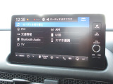 ナビゲーションはホンダコネクトディスプレイを装着しております。AM、FM、Bluetooth、フルセグTVがご使用いただけます。初めて訪れた場所でも道に迷わず安心ですね!