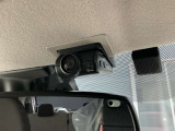 日産オリジナルドライブレコーダーです。車室内カメラによる車内および車側面の撮影記録が駐車時の安心をたかめます。