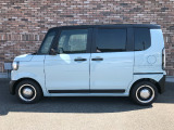 オプションになりますが、ボディーコーティングもご用意しております。新車の輝きに近づき、洗車などのお手入れも楽になりますよ。