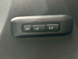 【運転席ポジションメモリー付パワーシート】ワンタッチで記憶させていたシートの前後・リクライニングはもちろん、シートリフターも備えます☆快適なドライブをお楽しみ下さい♪
