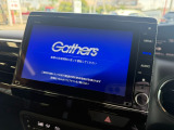 インテリアに馴染む純正ナビがついております。Honda自慢のインターナビは渋滞情報だけでなく天気情報、災害情報、安否情報など多彩な情報をご提供するHonda独自の「通信型ナビ」となっております。