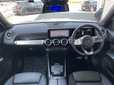 GLB GLB200d 4マチック AMGライン 4WD 本革シート