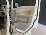運転席ドアの内張☆パワーウィンドウです♪