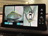 全方位モニターがついています! 車の周囲を360&deg;安全確認できるので、普段の駐車はもちろんの事、縦列駐車や幅寄せの際にも活躍してくれますよ。