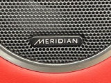 ●MERIDIANサウンドシステム:モデル毎に最適な調整が施された、ハイエンドサウンドシステムです。通常のスピーカーと比較しても音の広がりが感じられます。是非ご来店の上ご体感ください。