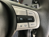 【アダプティブ・クルーズ・コントロール】予め設定した車速内でクルマが自動的に加減速。 前走車との適切な車間距離を維持しながら追従走行し、高速道路でのドライバーの疲労を軽減してくれる嬉しい機能付♪