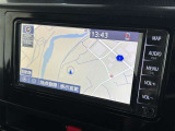 純正ナビを装備。タッチパネル式で使いやすく、お出かけもラクラクです。