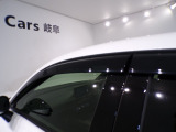 ドアバイザー付きですので、雨の日でも換気ができてとても便利です!
