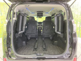 【パワーバックドア】スマートキーや運転席のボタンを押すだけでリアゲートが自動で開閉します!荷物を持っている時や、高い位置にあるバックドアを閉める際に便利な機能です♪