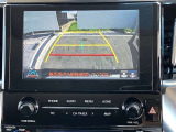 【バックモニター】バックカメラが装着されています。車庫入れが苦手な方もこれがあれば安心ですね