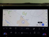 純正ナビを装備。タッチパネル式で使いやすく、お出かけもラクラクです。