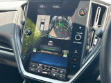 【マルチテレインモニター】車のフロントやサイドのカメラ画像を同時にモニター表示することで、悪路や狭い道を走行時でも周囲の状況確認ができ安心!本格SUVにうれしい装備です♪