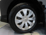 タイヤサイズは、195/65R15です。