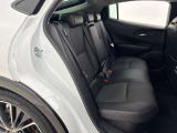 運転席や助手席だけでなく、カーテンエアバッグも装備しています。側方からの衝撃からもしっかりお客様を守ってくれます。