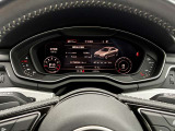 A4 2.0 TFSI クワトロ Sラインパッケージ 4WD 