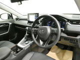 見通しのよいすっきりとした視界で、誰でも運転しやすいです。運転のしやすさは疲れにくさにも繋がりますよ♪