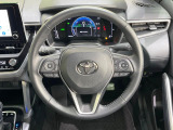 【純正革巻きステアリング】上質な革を使用することで、手にしっかり馴染みとても運転しやすいハンドルです♪