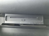 DVDデッキ(グローブボックス内)