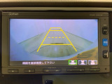 リアカメラ付で、後方をナビ画面で確認。車庫入れも安心です。もちろん、バックギアと連動しています。