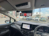 運転席・インパネまわりの画像です!広々していて視界も良好です!